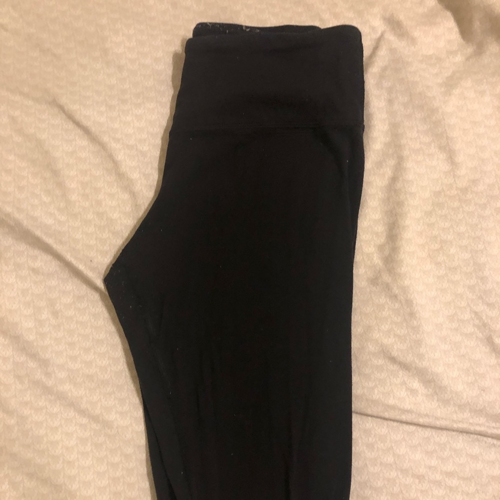 Lulu lemon leggings (worn for 3+ years) size 6